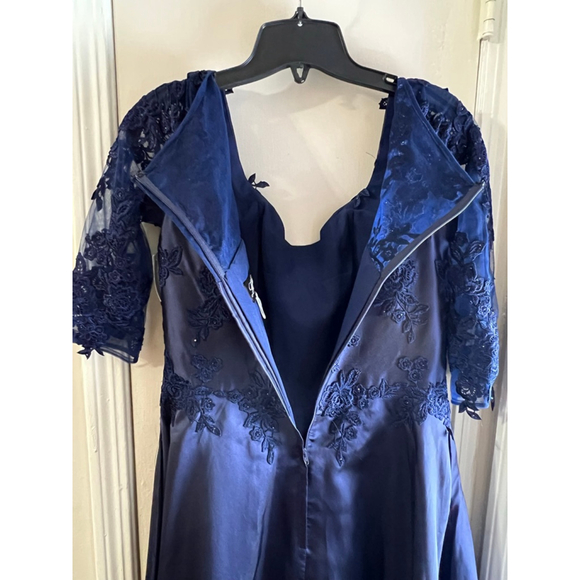 LA FEMME EVENING Navy 27988 Evening Gown SZ 8 - Picture 10 of 10